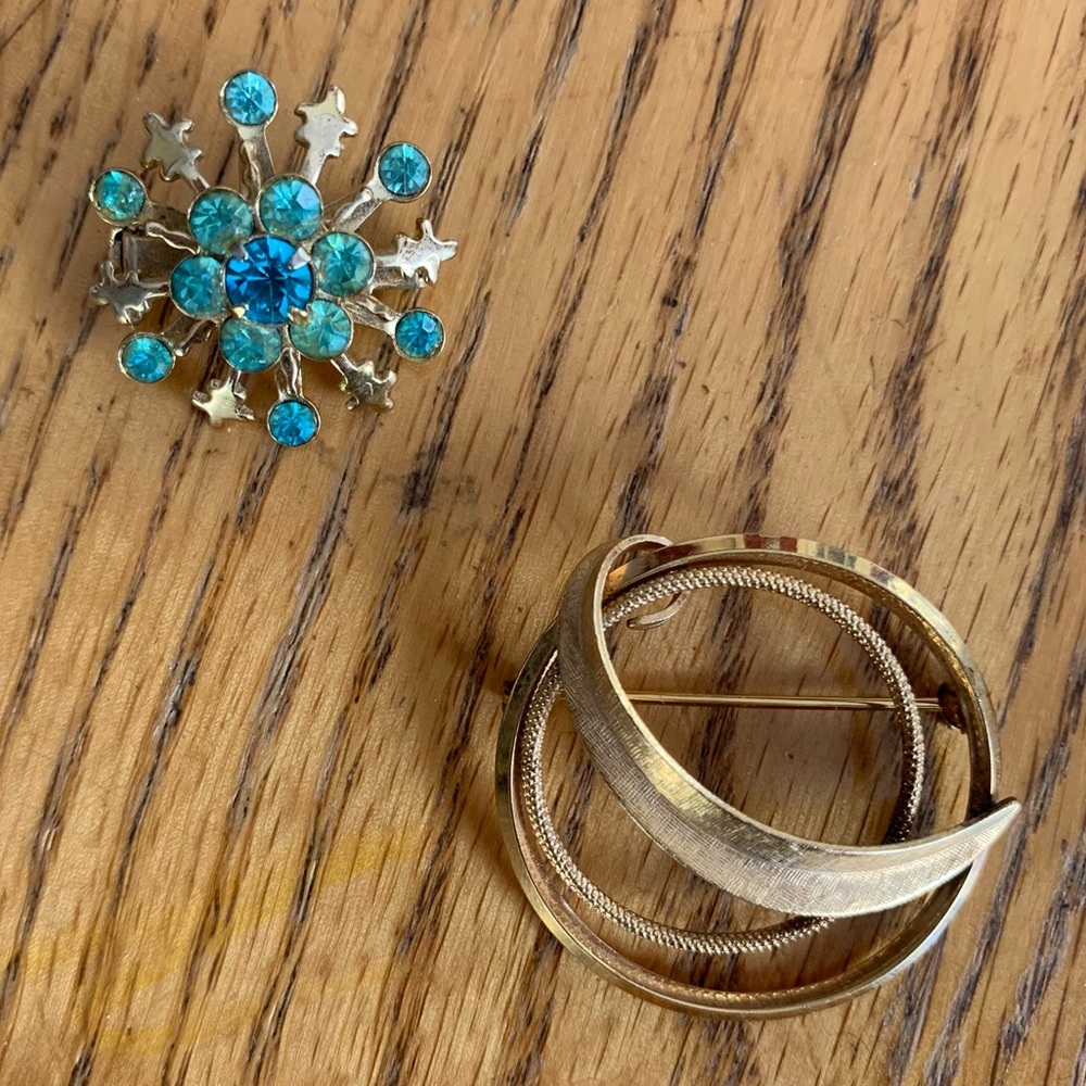 Vintage brass circle and snowflake pins